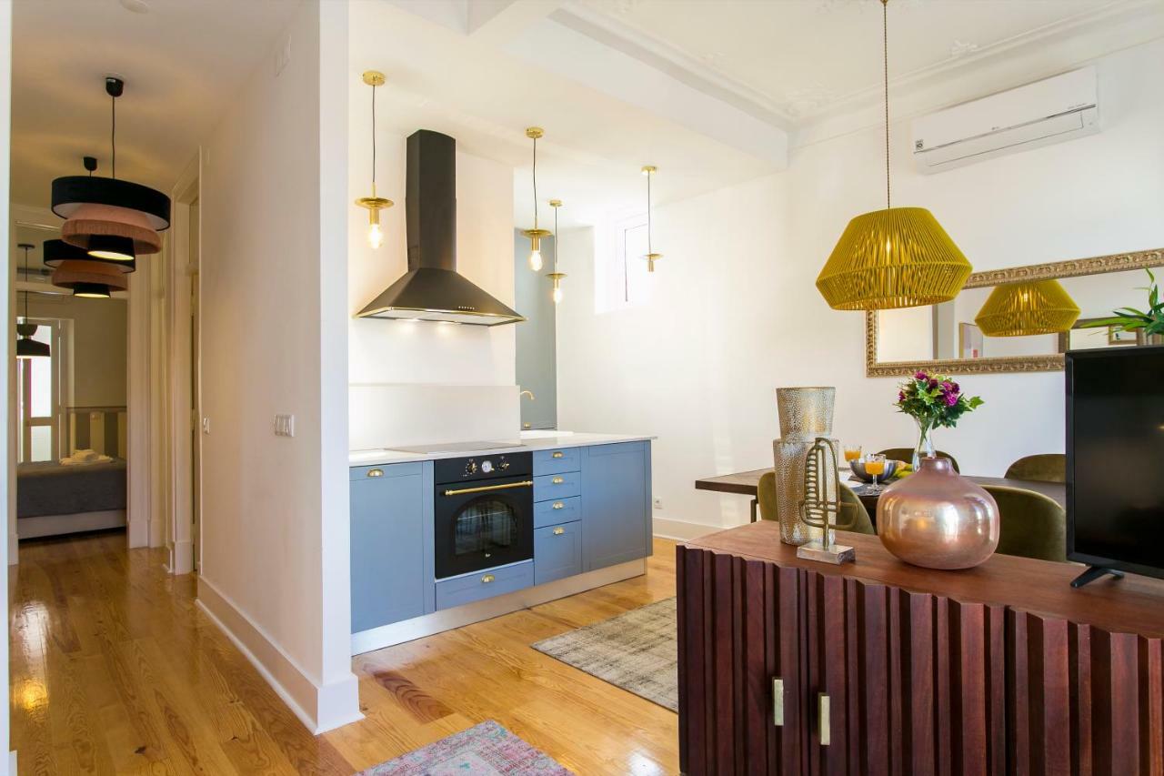 Apartamento 2 Beautiful Upscale Flat Embracing Tejo!